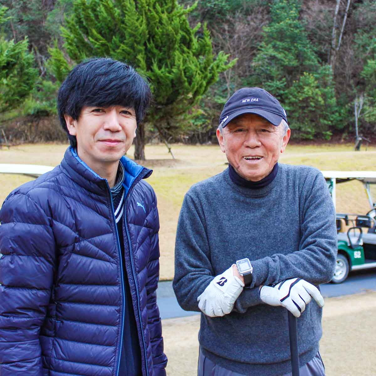 関西ゴルフサークル セブンエイトの岸田さんと田中さんの記念写真