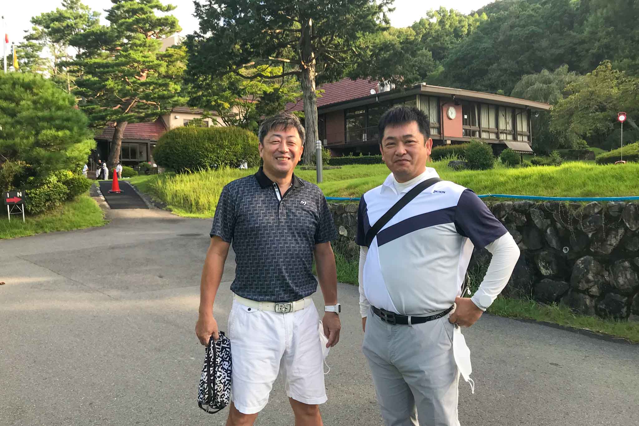 ゴルフサークルセブンエイトの湯浅浩由さんと平賀さん