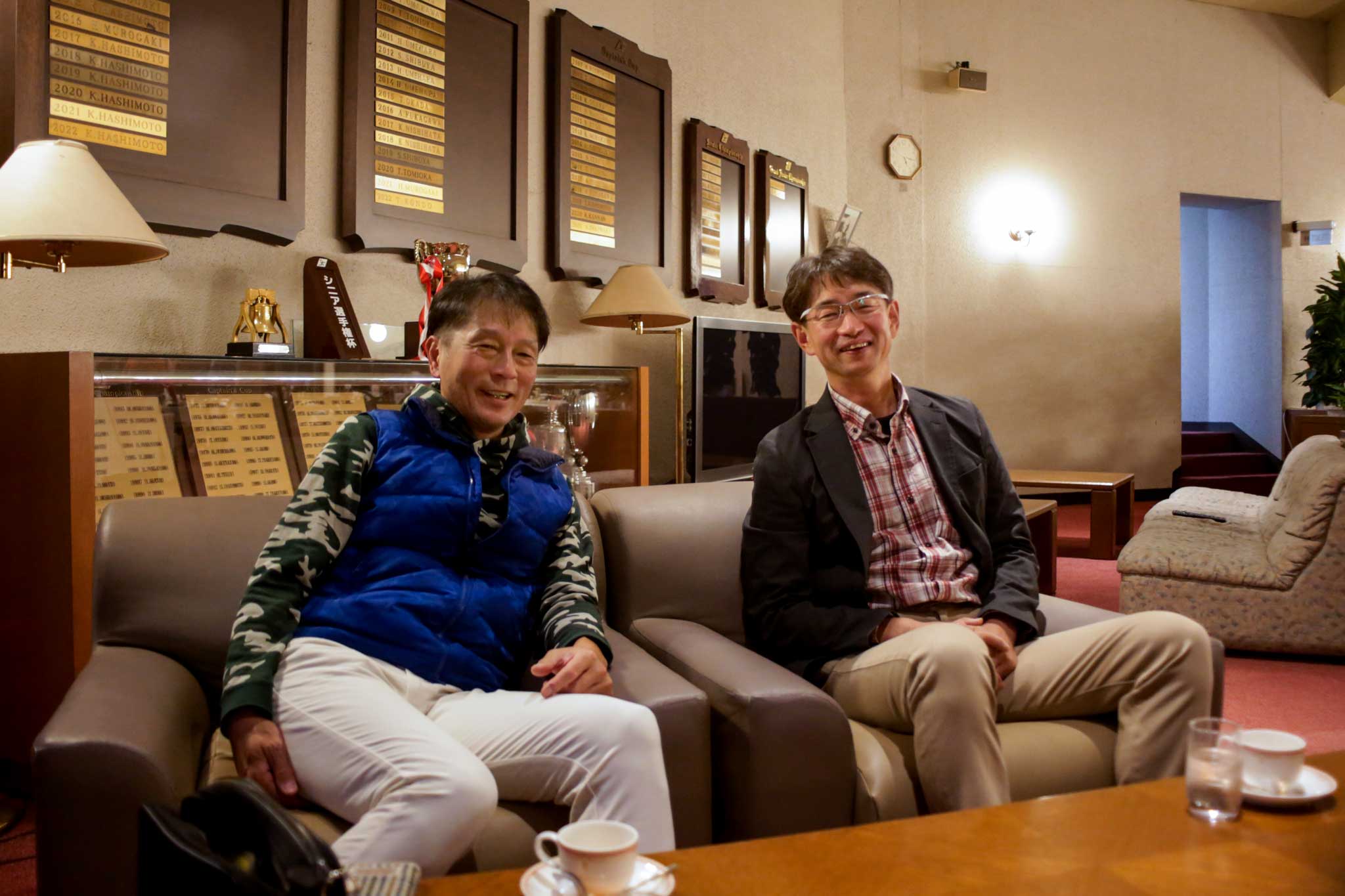 理事長杯チャンピオンを獲得した関西ゴルフサークル セブンエイトの大江匡さんと村上修司さん3