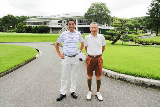 ABCゴルフ倶楽部にてゴルフサークルセブンエイトの湯浅さんと田中さんの記念写真