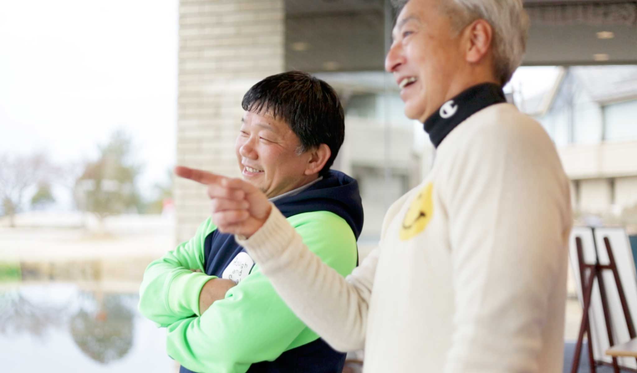 グランベールカフェで関西ゴルフサークル セブンエイトの松村さんと大橋さん